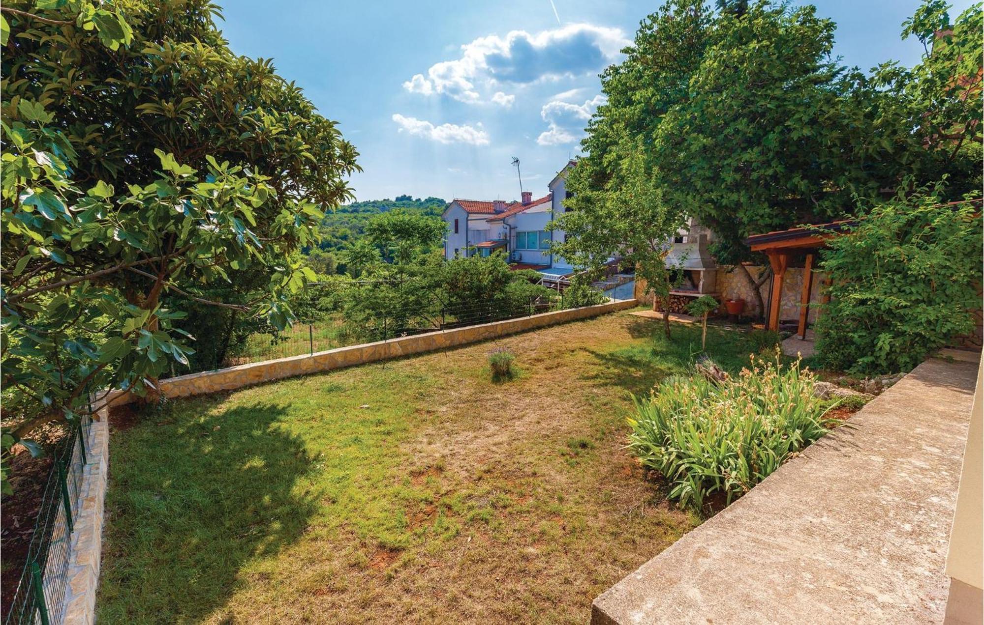 Gorgeous Apartment In Krk With Kitchen Krk Town Exterior foto