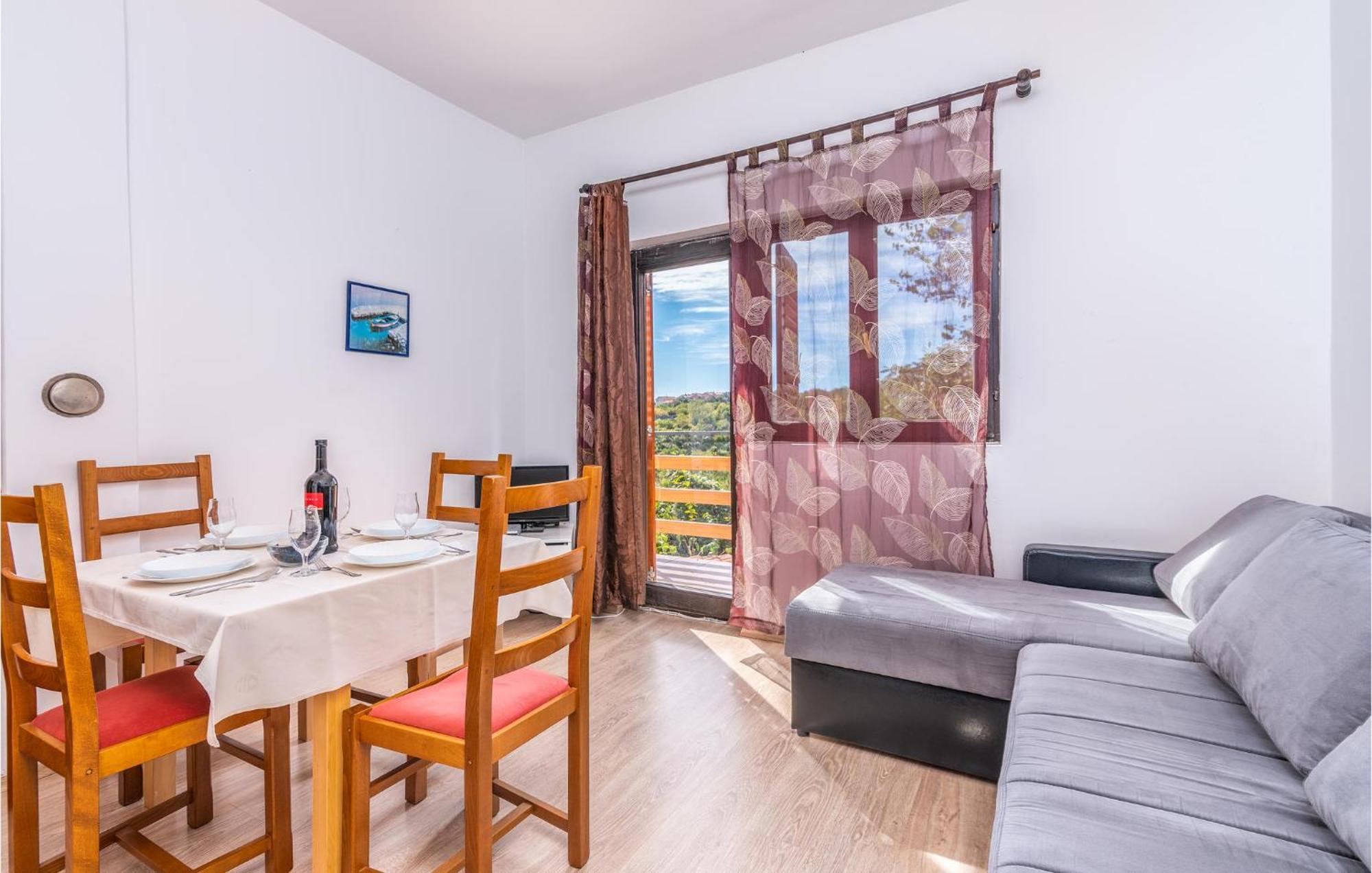 Gorgeous Apartment In Krk With Kitchen Krk Town Exterior foto